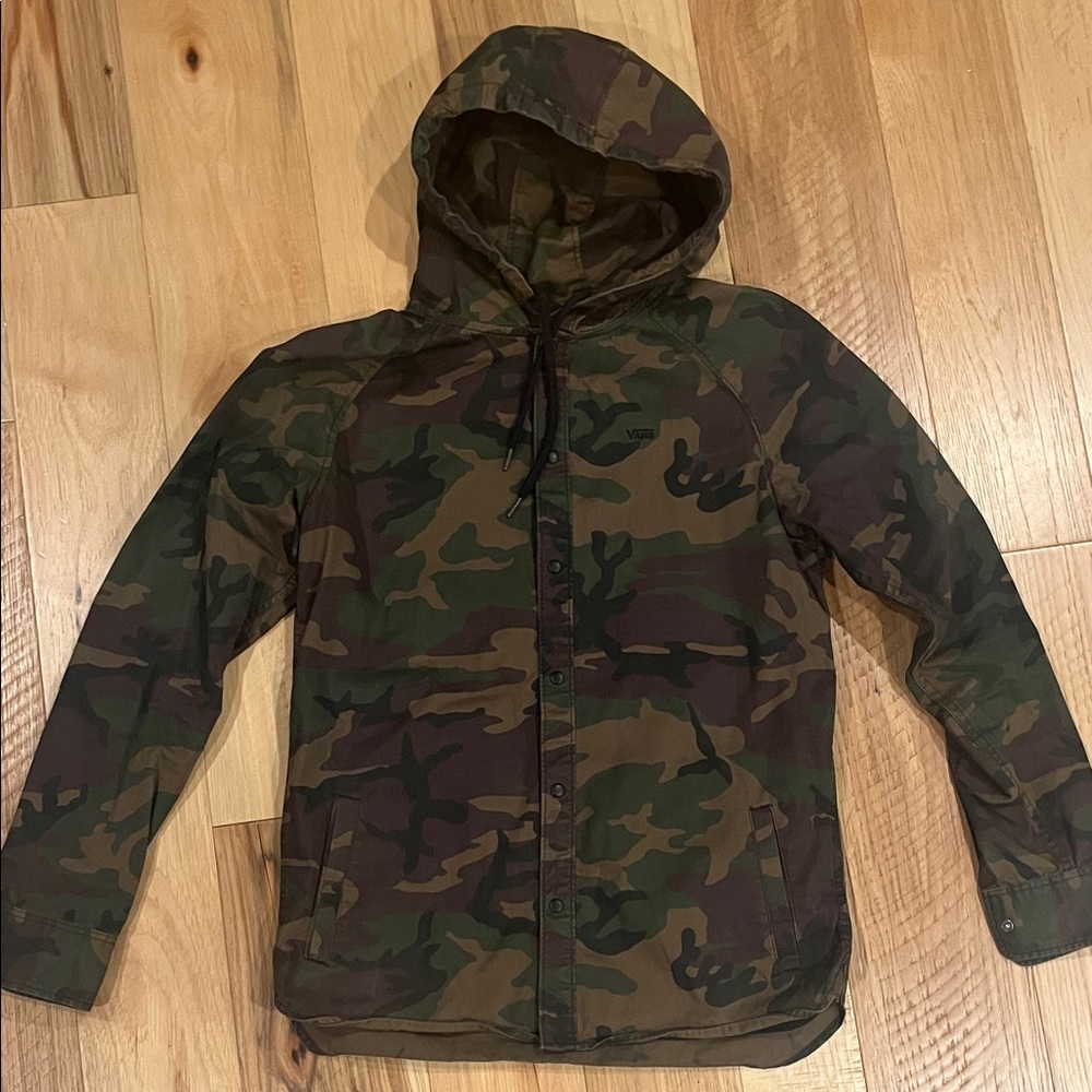 Vans Men's Green and Brown Camouflage shirt Jacket small class fit button up